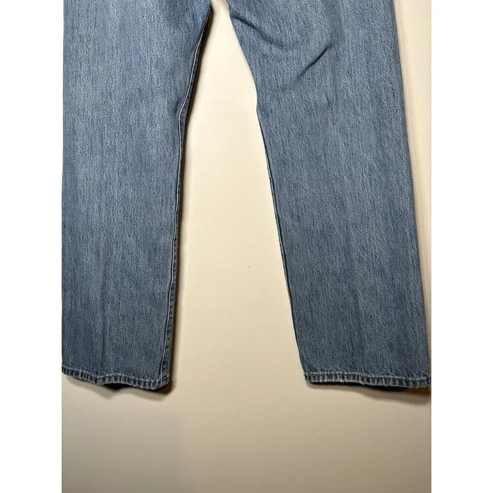 LEVIS‎ 501 34 x 30 Medium Wash Denim Jeans Classic